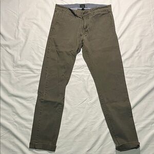 J. Crew Olive Chino Pants Men’s 30/32